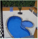 Schwimming-Pool in der Anlage